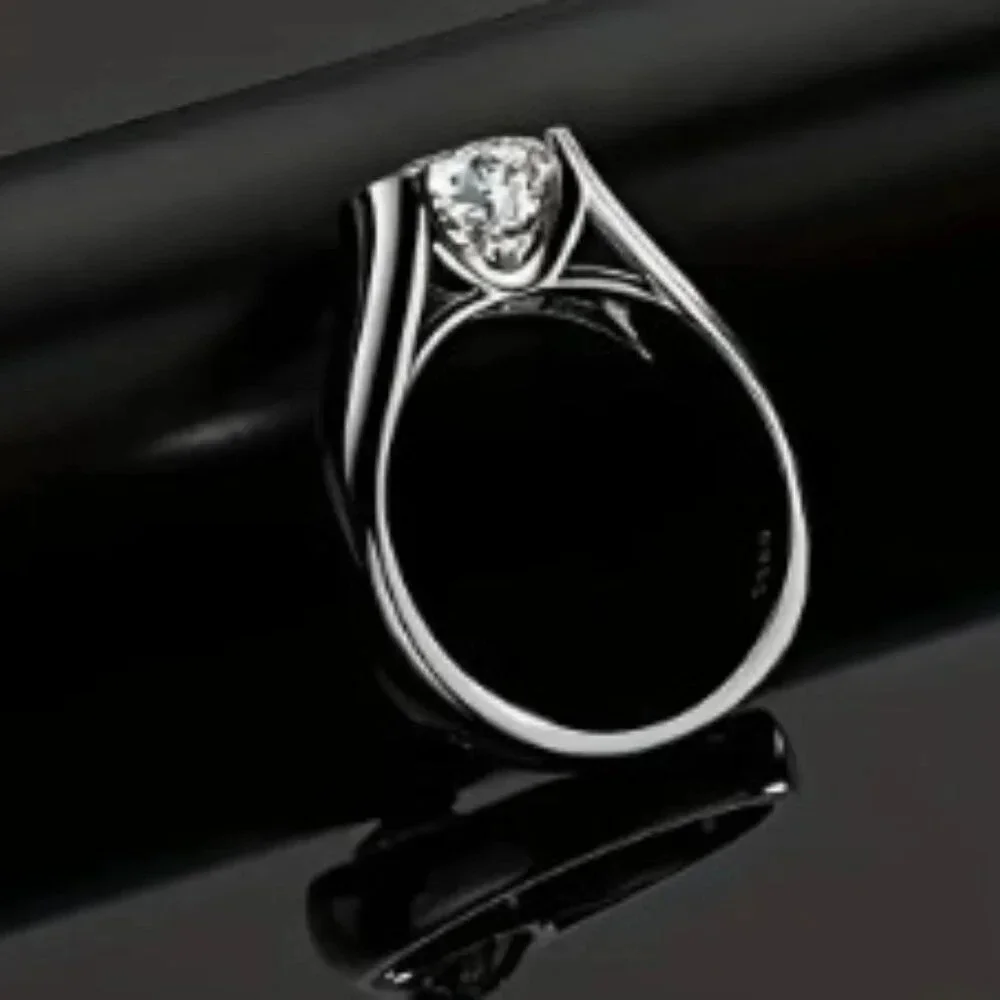 Unisex 2 Carat Moissanite 925 Sterling Silver 18K Golden Plated Ring Size 9